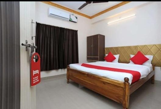 Hotel Garden Plaza Puri